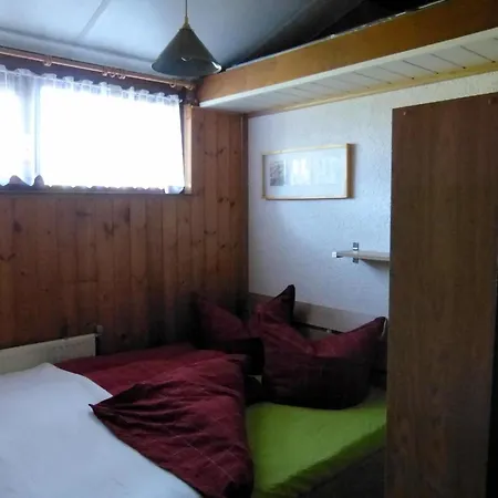 펜션 Ferienbungalow Mit Terrasse In Einem Kleinen Mit