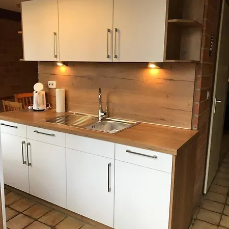펜션 Ferienbungalow Mit Terrasse In Einem Kleinen Mit